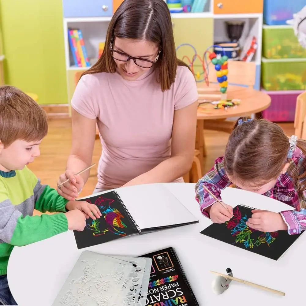 Rainbow Magic Scratch off Paper Set for Kids Arts Scraping Painting Toy DIY Graffiti Book Kids Montessori Educational Toys