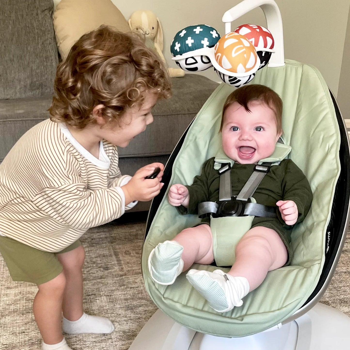 Mamaroo® Multi-Motion Baby Swing®